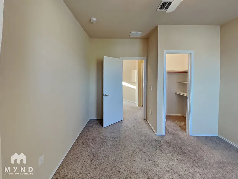 2216 Zach Scott St — Photo 6