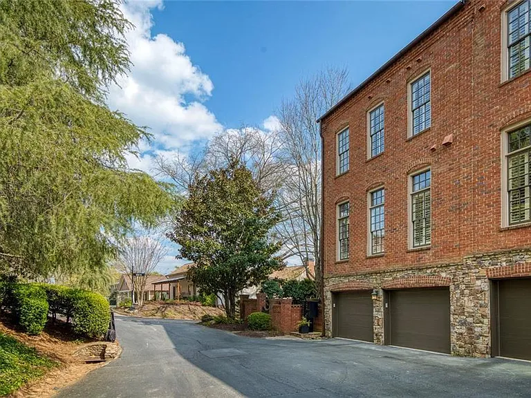 100 Founders Mill Ct — Photo 73