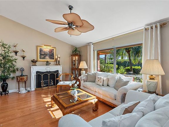 3rd image of 9721 Campbell Cir
