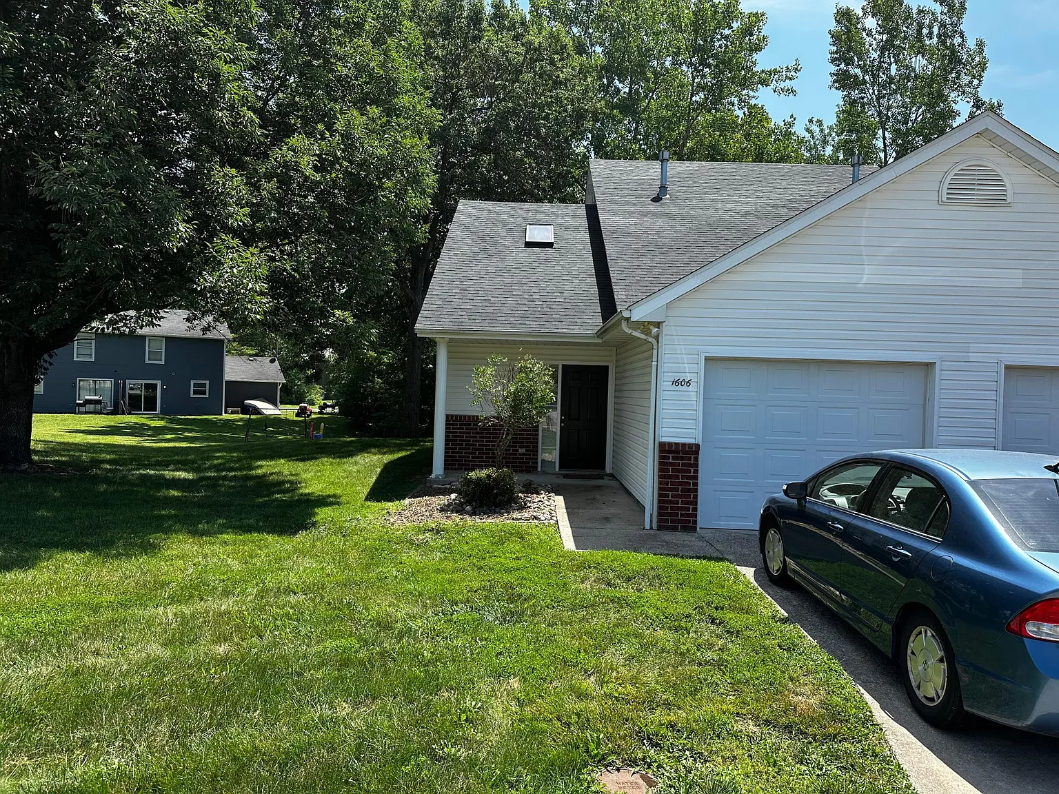 Hershey Ct, Columbia — Photo 1