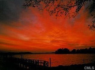 1910 Yacht Club Dr, Denver, NC 28037