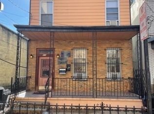 513 35th St, Union City, NJ 07087