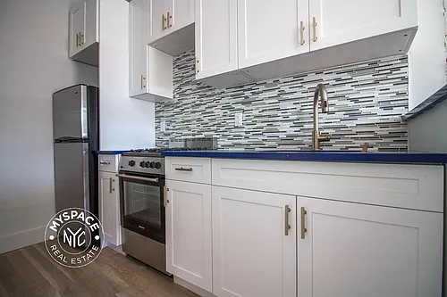 905 Sterling Pl #2A Photo 1