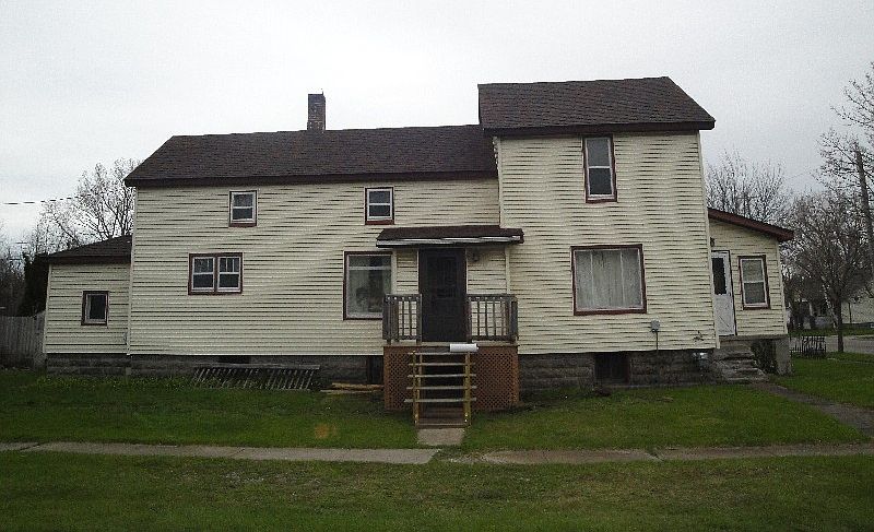 1st image of 1901 Woodside Ave