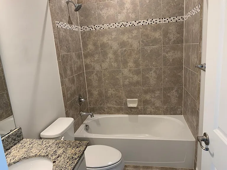 127 Shady Creek Ln — Photo 3