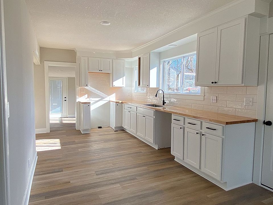 202 S Colorado Ave, Colwich, KS 67030 Zillow