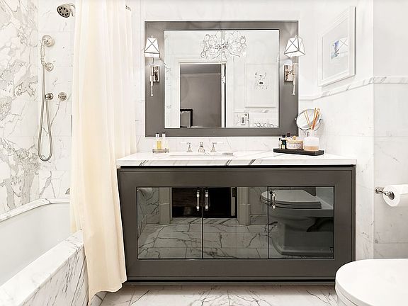 5th image of 171 W 71st St #2E