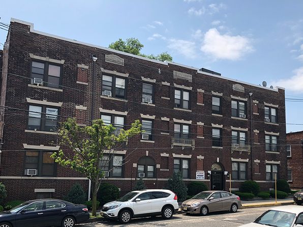 110 E Columbia Ave APT 21