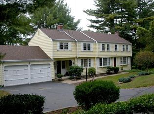 246 Duncaster Rd, Bloomfield, CT 06002