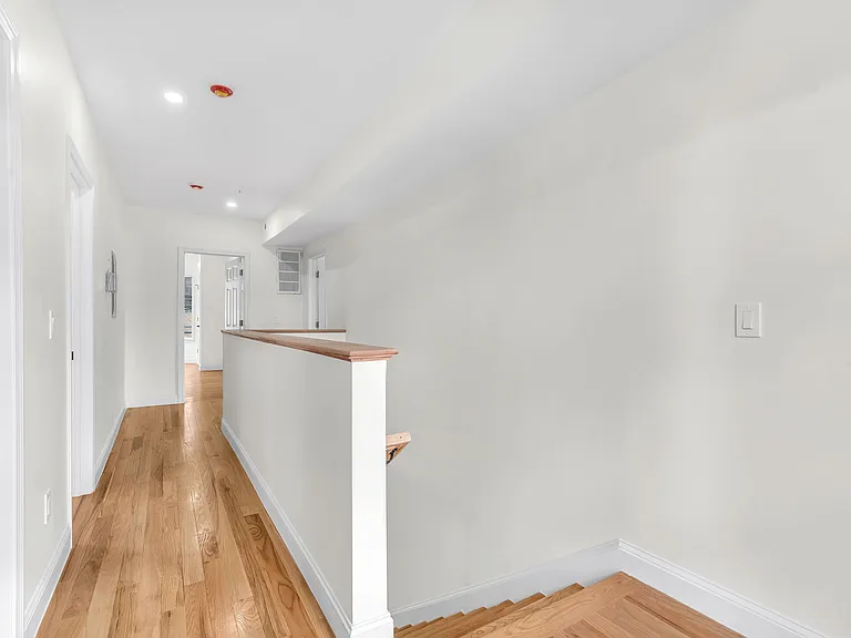 23 Pleasant St #2 — Photo 5