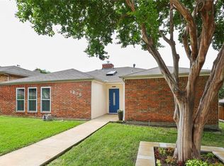 1805 Green Ridge Dr, Carrollton, TX 75007