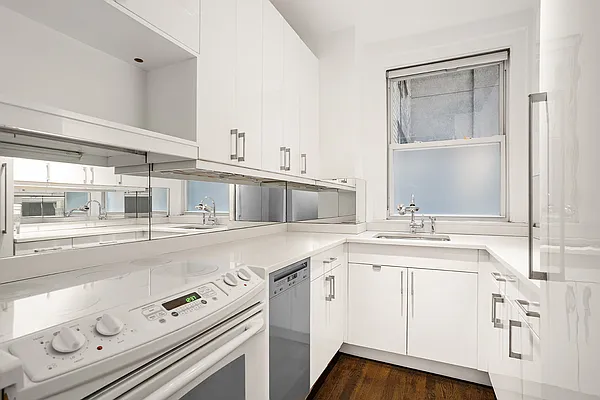 Sold by Corcoran | media 3