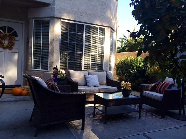 'PRIVATE'
 fenced in ....out door eating area..