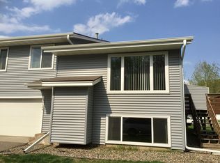 16199 Flagstaff Ct S, Rosemount, MN 55068