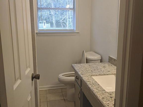 2nd image of 775 Roosevelt Dr