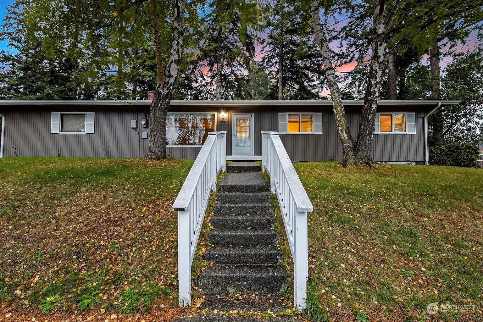 1074 NE O'Leary Street photo 1