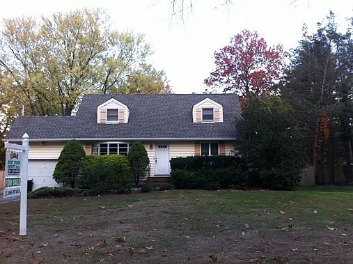 1st image of 374 Clay Pitts Rd