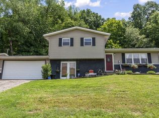 13056 Banks Hollow Rd NE, Newark, OH 43055
