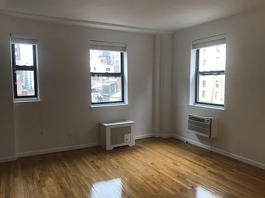 Rented by Compass | media 2