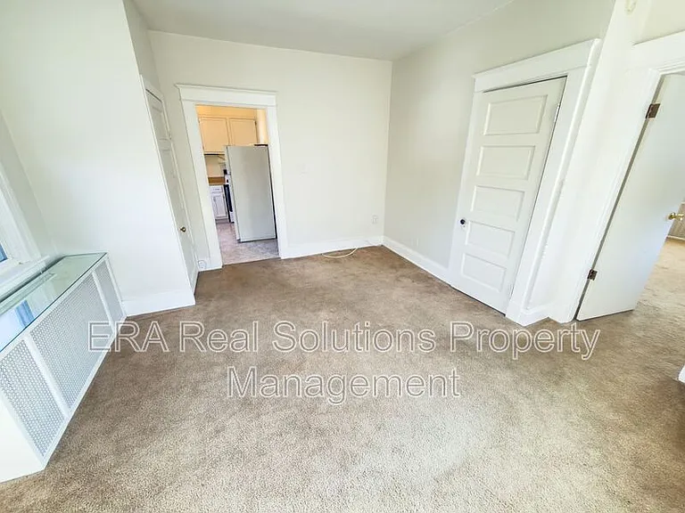 3943 Glenmore Ave #2 — Photo 6