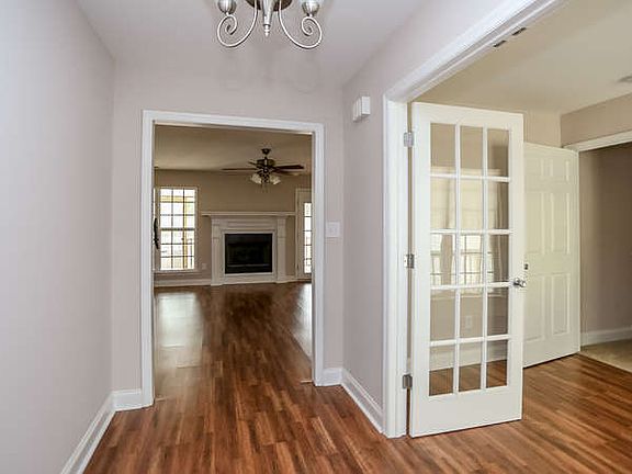 5th image of 114 Bridle Creek Ln
