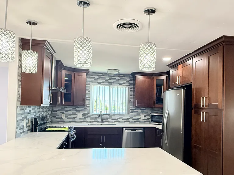 13608 Carriage Rd — Photo 5