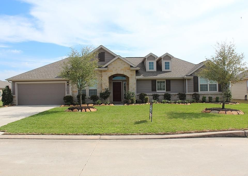 1st image of 11403 Winding Hollow Ln
