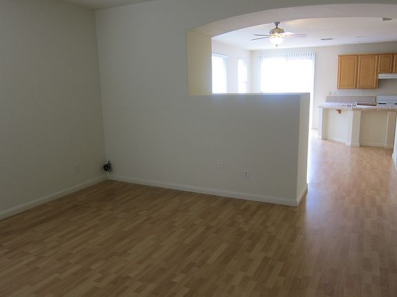 4th image of 3179 Maui St