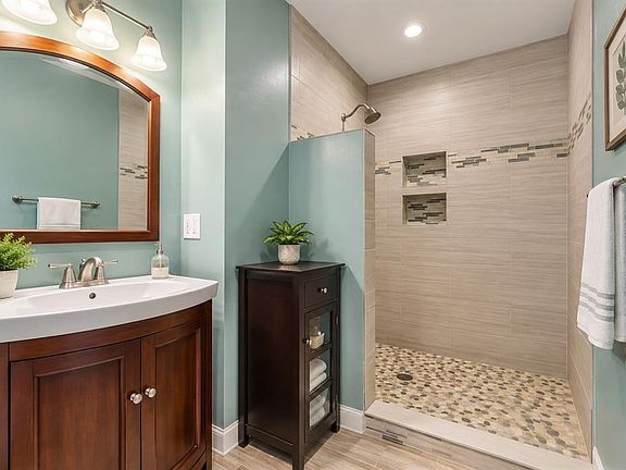 5th image of 89 LORILLARD PLACE
