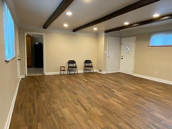 5th image of 3358 Poplar Ave