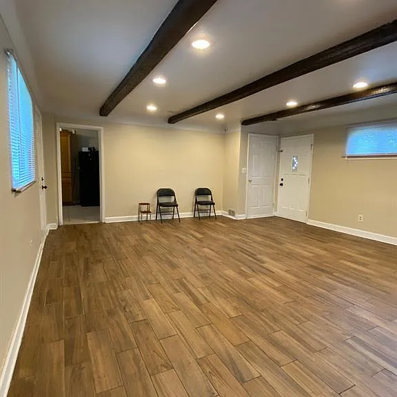 3358 Poplar Ave — Photo 5