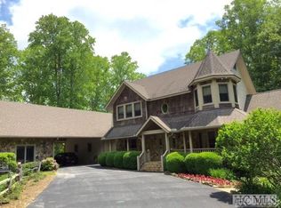 70 Montreat Dr, Glenville, NC 28736