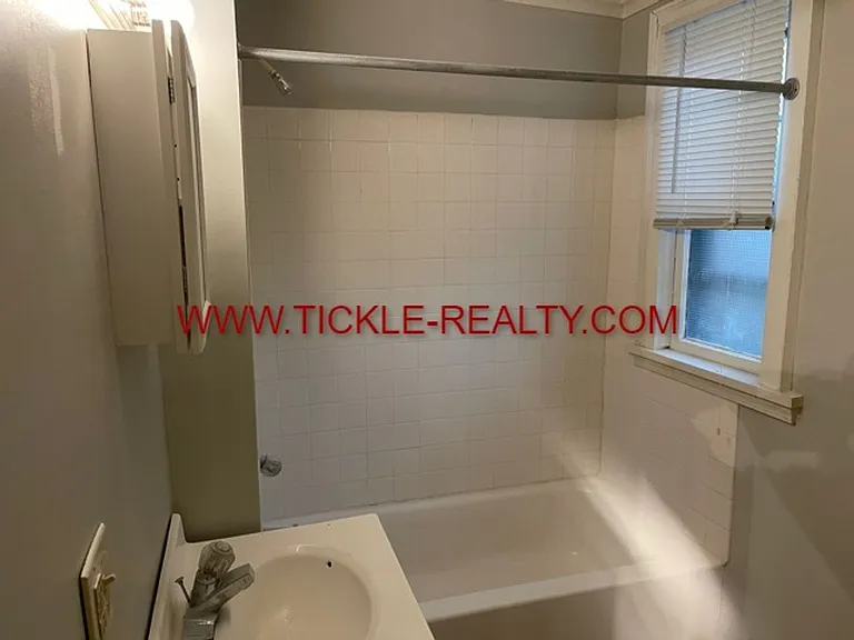 10 Thayer Street — Photo 8