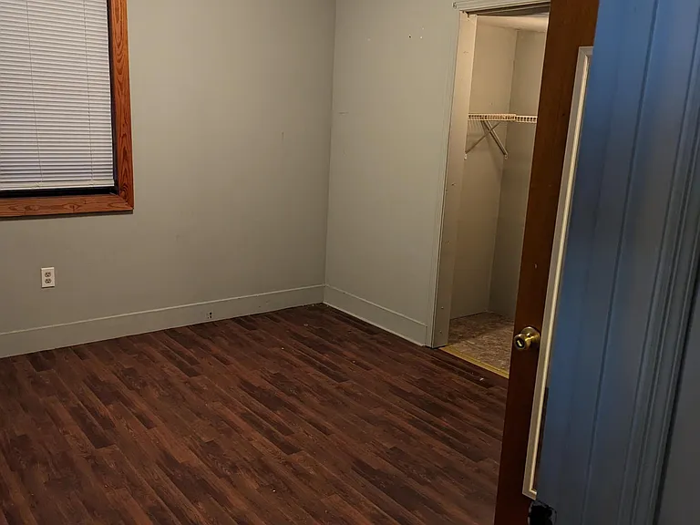 21 N Bolivar St — Photo 9