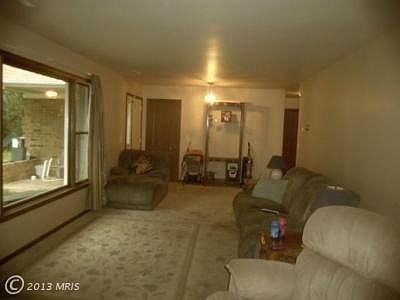4th image of 9049 Charity Ln