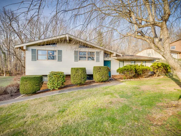 200 Glendora Dr, Kingsport, TN 37663