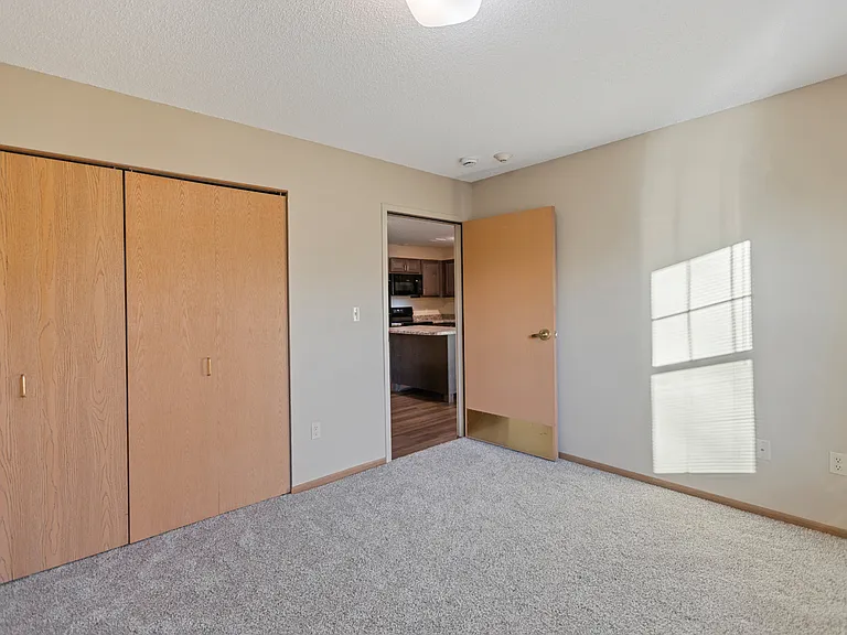 Kenyon Garden Apartments — Photo 6