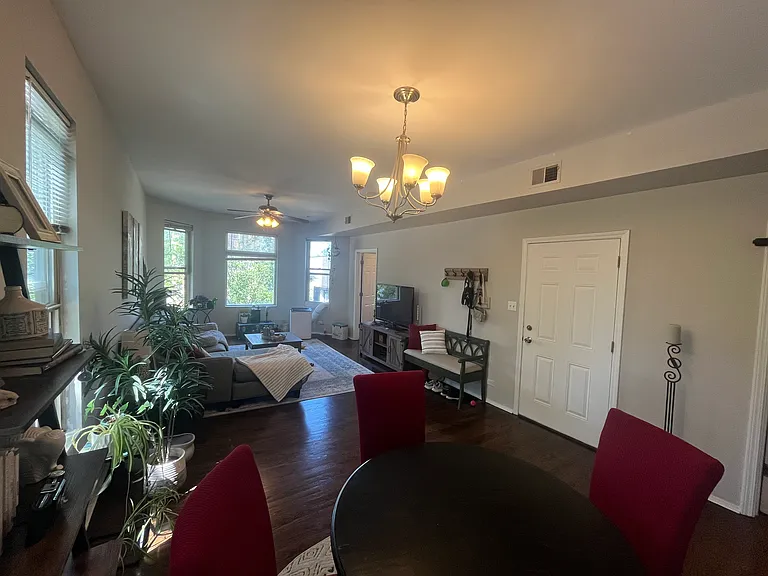3435 W McLean Ave #2F — Photo 7