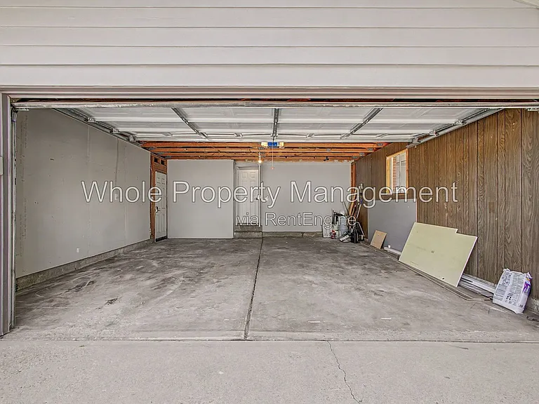 3404 S Clinton Ct — Photo 29