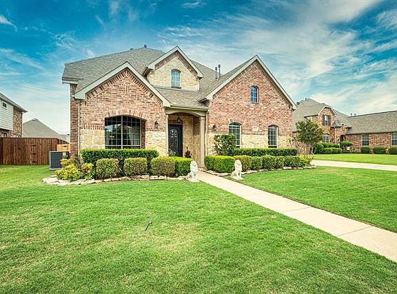 3rd image of 1202 Lake Meadow Dr