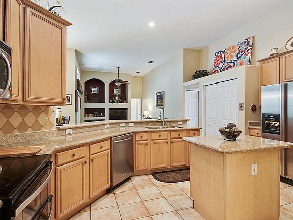 4th image of 1531 Cherry Lake Way