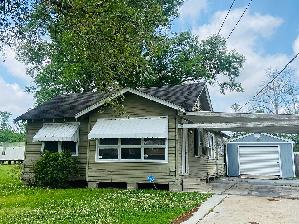 1st image of 105 River Oaks Dr