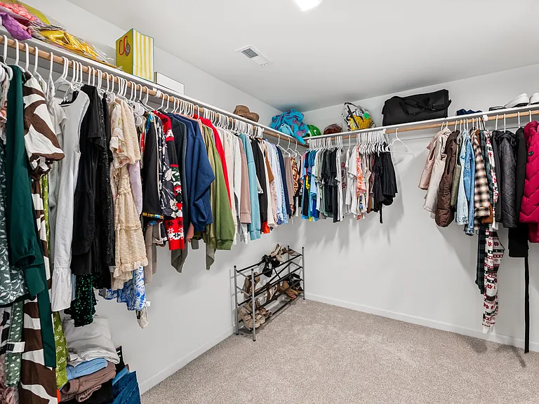 213 Providence Creek Dr — Photo 29