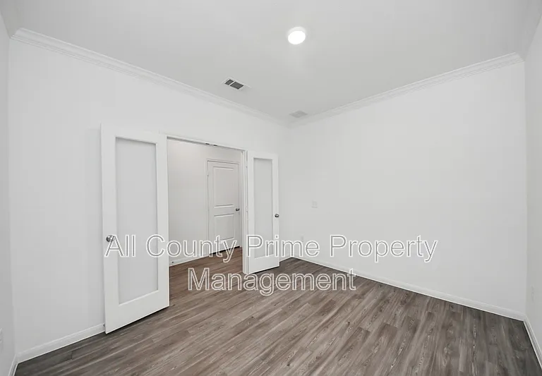 1325 Grass Bend Dr — Photo 18