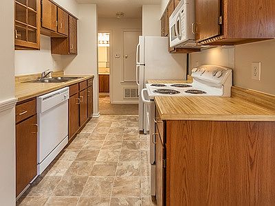 1st image of 1548 Millers Ct