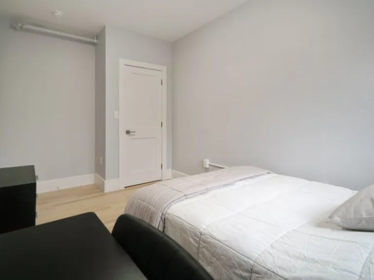 504 Stewart Ave — Photo 214