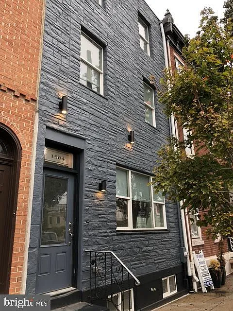 1504 E Moyamensing Ave photo 1