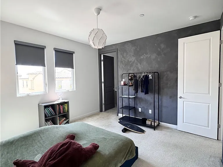 20816 Pine Cone Cir — Photo 17