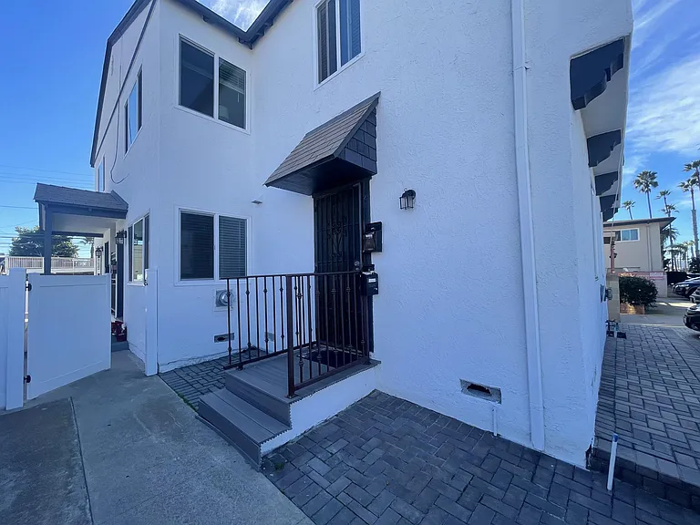 945 Thomas Ave — Photo 28