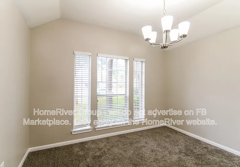 11915 Cottonwood Ln — Photo 4
